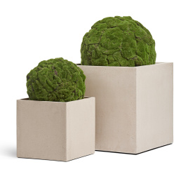 Сет № 131 - Композиция с шарами из мха в кубических кашпо Treez Effectory Beton