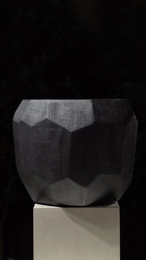 Кашпо TREEZ Effectory - Anthra - Design-многогранник - Антрацит фото