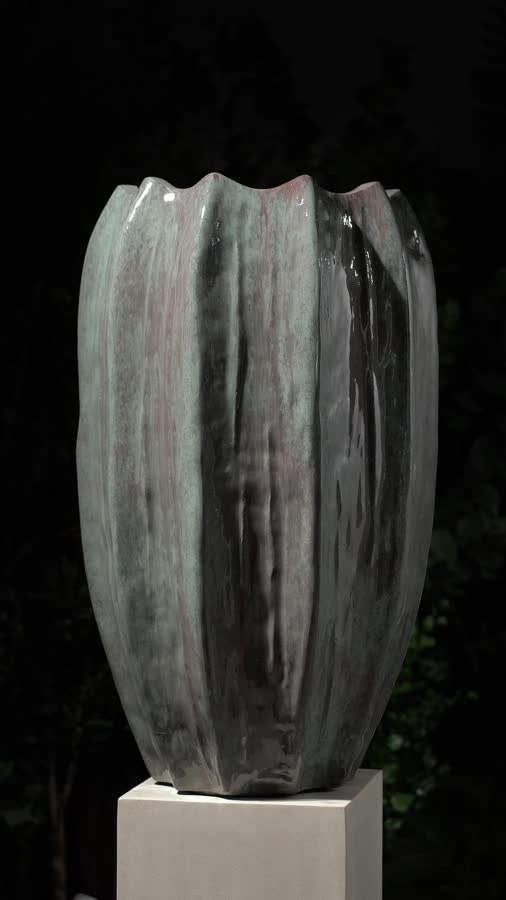 Кашпо TREEZ Effectory - Aura - Высокая Кашпо-ваза - Изумрудный лак фото